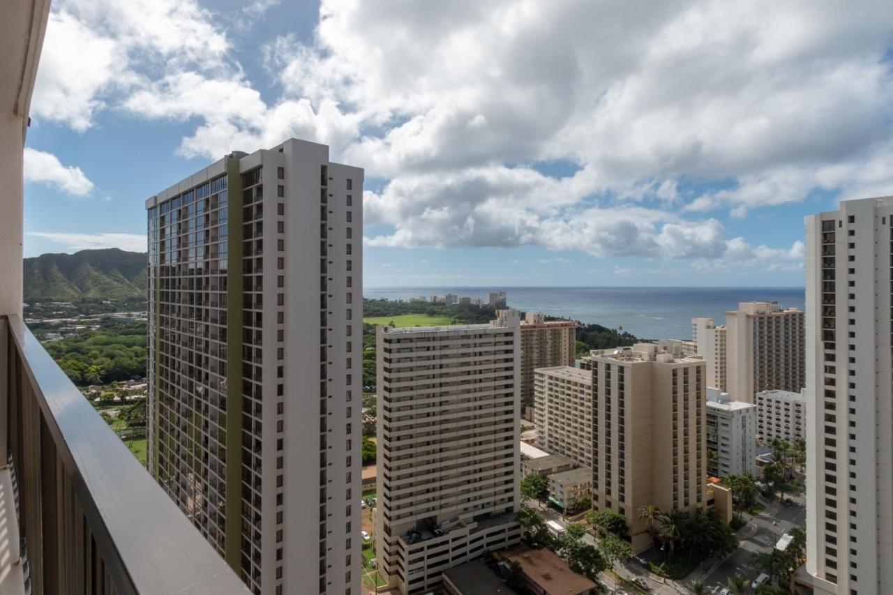 Deluxe 32Nd Floor Condo - Gorgeous Ocean Views, Free Wifi & Parking! Honolulu Exterior foto