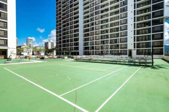 Deluxe 32Nd Floor Condo - Gorgeous Ocean Views, Free Wifi & Parking! Honolulu Exterior foto